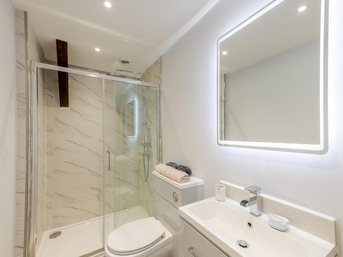 Pass The Keys Dahlia Contemporary Town Centre Apartment Shrewsbury Eksteriør bilde